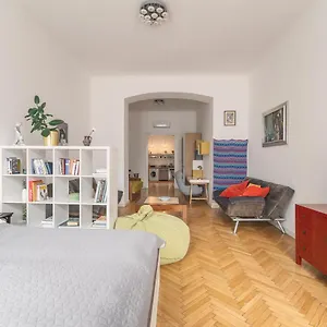 Bright & Spacious Loft With Basilica View Appartement Budapest